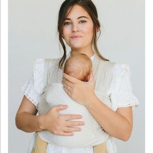 Solly baby wrap in oat dot